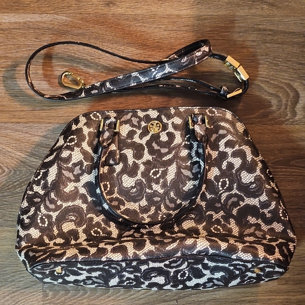 Elegant Lace Patterned Women's Leather Bag